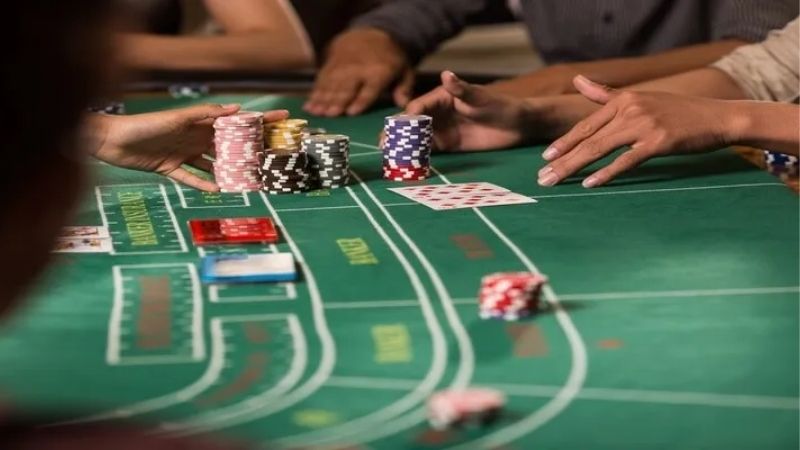 Hướng Dẫn Chơi Gấp Thếp Baccarat Tại Nhà Cái Uy Tín